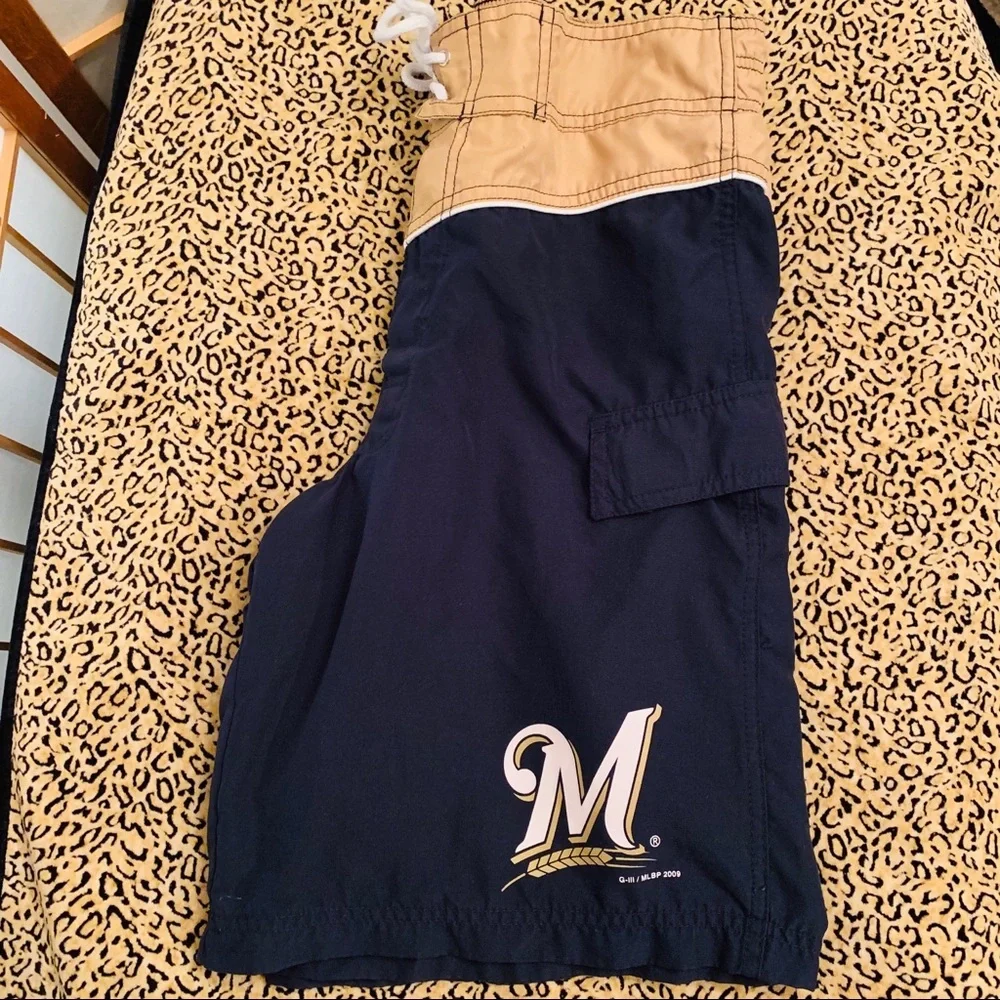 MLB Milwaukee Brewers G-III Swim Trunks - Picture 2 of 7
